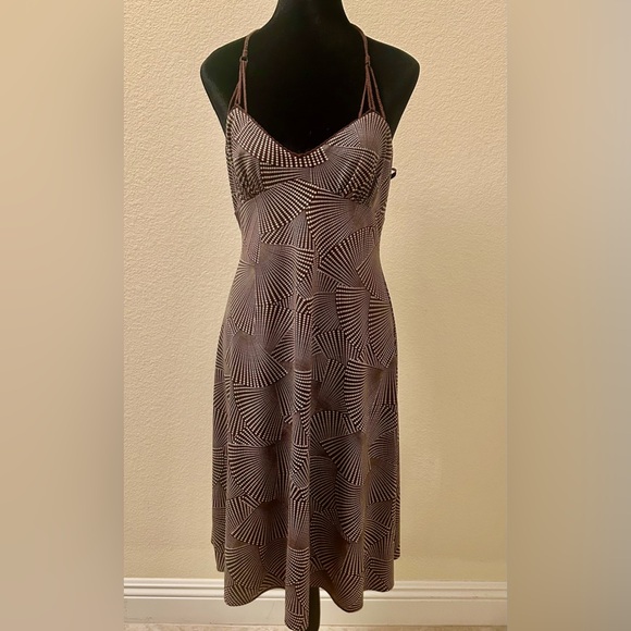 BCBGMAXAZRIA Dress Size:M.                   94%Polyester  6% Spandex/Elastano - Picture 2 of 6